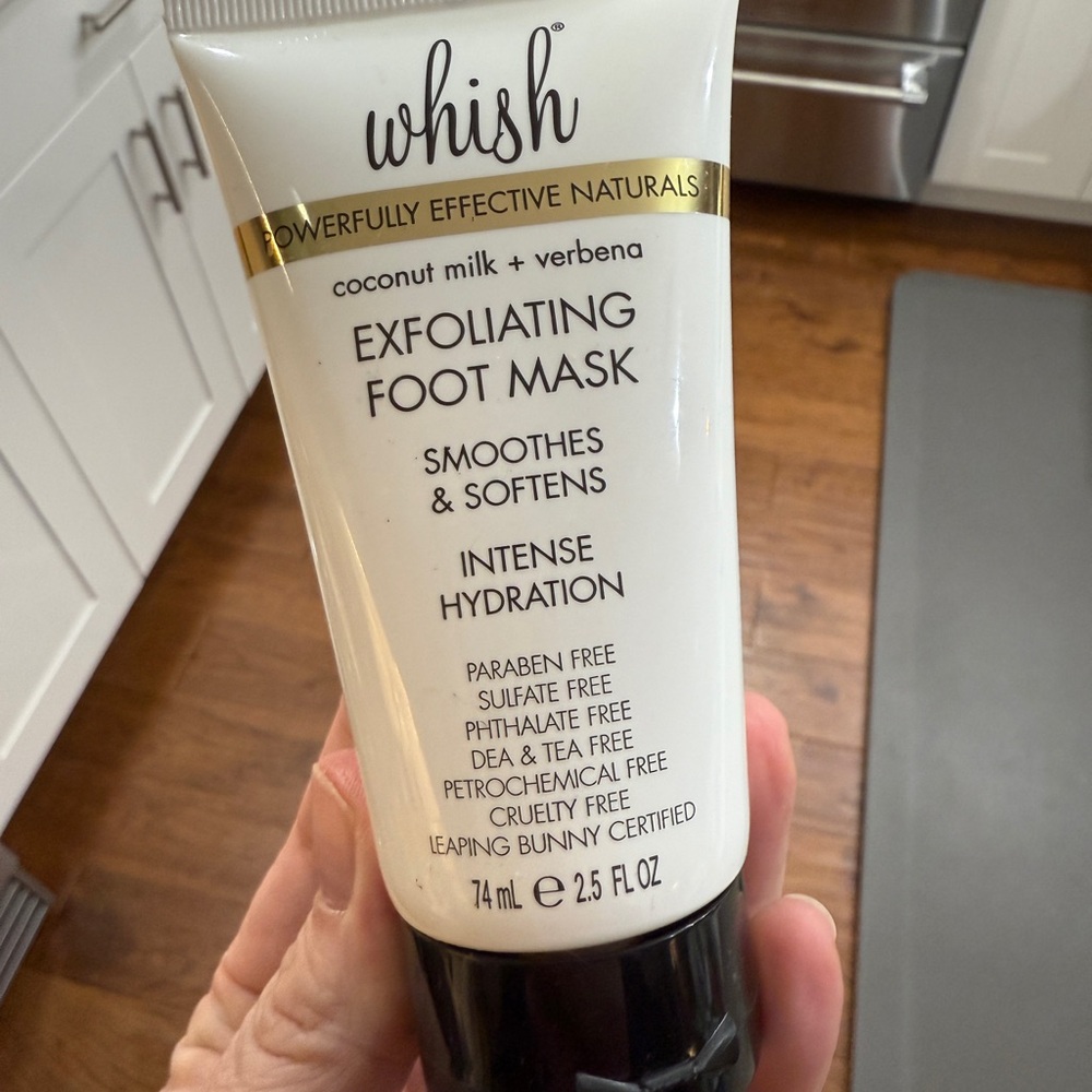 Whish Exfoliating Foot Mask - NEW